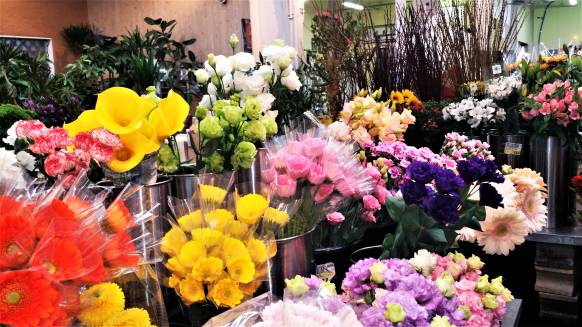 「はなよし生花店」　（大分県日田市）の花屋店舗写真3